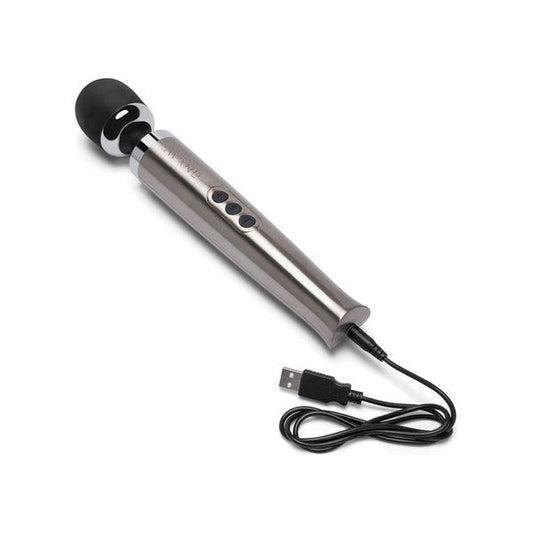  cordless and shower-friendly - Le Wand Silver Rechargeable Massager